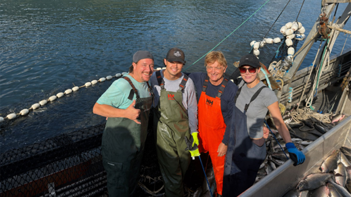 Fraser sockeye crash keeps fishery closed
